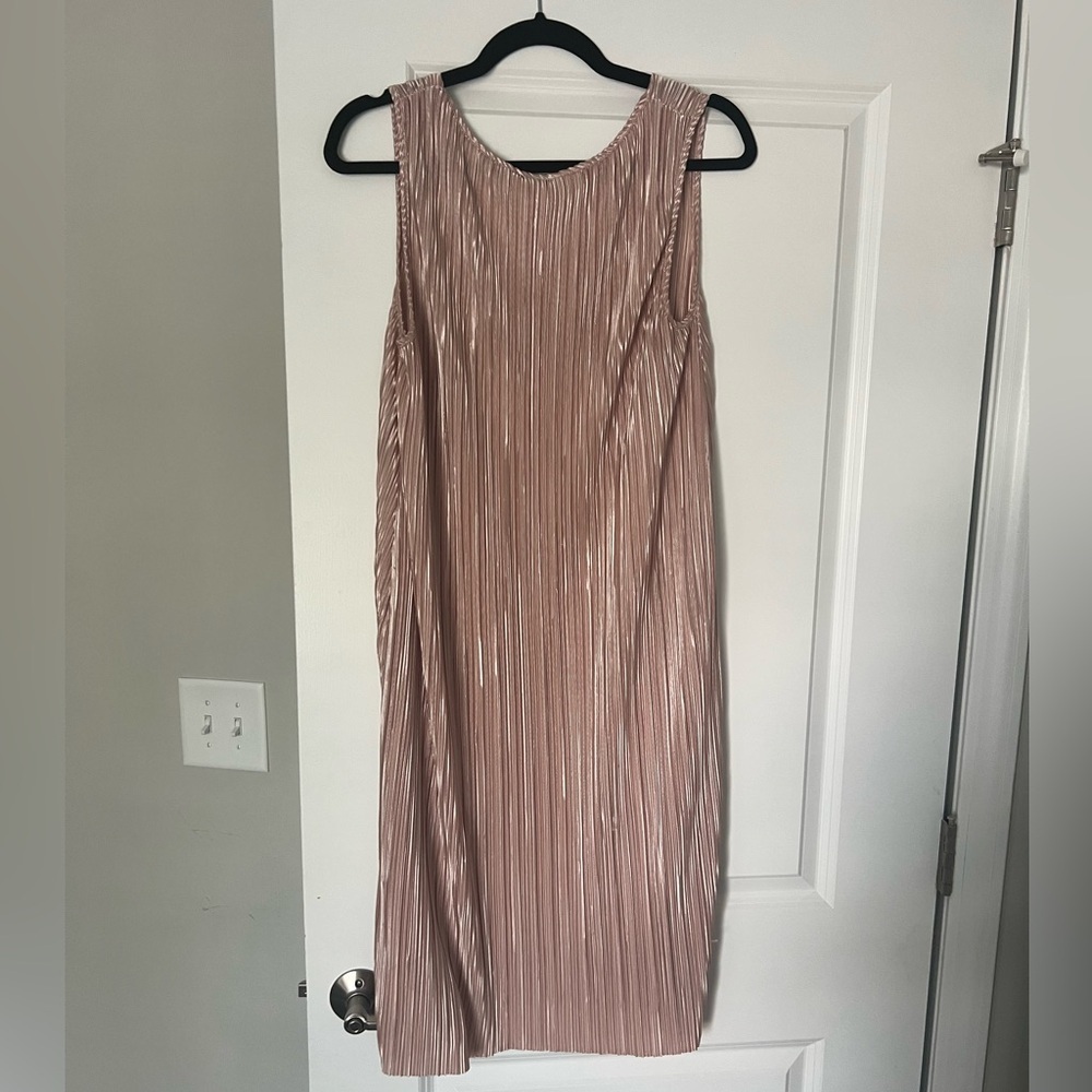 H&m Pale Pink pleated dress - Picture 3 of 4